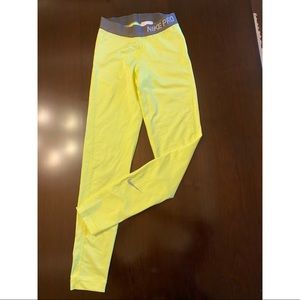 COPY - Nike Dri-Fit Volt Yellow Tights XS - gentl…